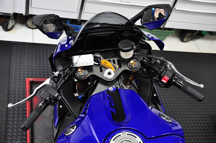 YZF-R1 2015～2019年式モデル用セパレートハンドル