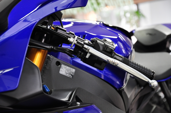 YZF-R1 2015～2019年式モデル用セパレートハンドル