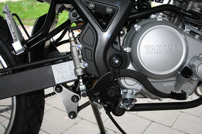 NGK Zündkerze CR8E für Yamaha WR 125 X 22B4 DE072 2010
